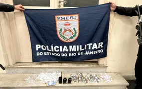 Ação conjunta da PM e da Polícia Civil prende dois homens por tráfico de drogas em comunidade de Niterói