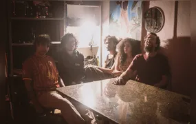 Banda de São Gonçalo celebra 10 anos com álbum inspirado em conflitos do cotidiano