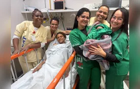 Bebê nasce antes de chegada ao hospital em São Gonçalo
