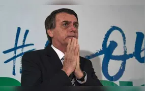 Bolsonaro pede ao STF para se consultar com a nora, que é dentista