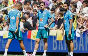 Carlo Ancelotti deve promover entrada de Pedro, do Flamengo, na vaga de Raphinha para amistoso da seleção diante da Índia