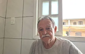 Família afirma que aposentado de 77 anos foi preso por engano em operação contra medicamentos ilegais em São Gonçalo
