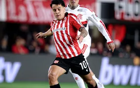 Flamengo empata com Estudiantes na Argentina e decide vaga na final no Maracanã