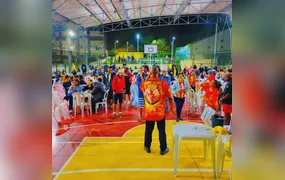 Folia do Viradouro celebra 7 de setembro com muito samba em Niterói (vídeo)