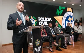 Governo do Rio assina decreto e atualiza regras para promoção de policiais civis do Rio de Janeiro