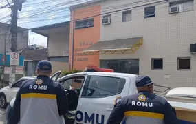 Guarda Municipal prende homem que agrediu ex-namorada em bar na Trindade, em São Gonçalo