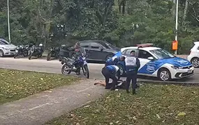 Homem tenta engolir cordão furtado de idosa para esconder prova no Rio