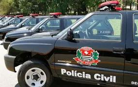 Juiz é encontrado morto dentro de veículo em chamas
