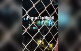 Moradores de Niterói fazem 'panelaço' durante entrevista de Flávio Bolsonaro na TV
