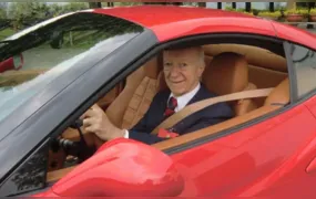 Morre Claudio Carsughi, mestre do jornalismo esportivo, aos 93 anos