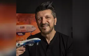 Morre Lito Sousa, especialista em aviação e criador do canal Aviões e Músicas, aos 59 anos