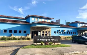 Búzios: Mulher é esfaqueada pelo ex-companheiro e filho de 8 anos também fica ferido