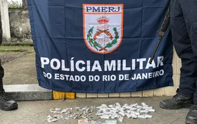 PM apreende adolescente suspeito de tráfico de drogas no Barreto, em Niterói