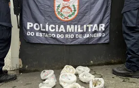 PM prende homem com arma no Jardim Catarina, em São Gonçalo