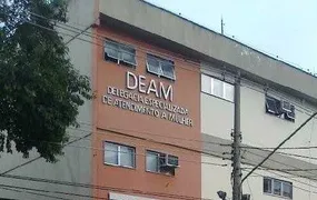 Polícia Civil prende homem por estupro, agressões e cárcere privado contra ex-companheira na Zona Oeste