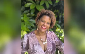 Professora lança livro sobre educação antirracista nesta sexta (16) em Maricá