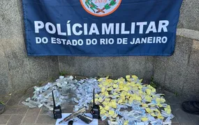 Quatro suspeitos são detidos durante ação contra tráfico de drogas em Maricá