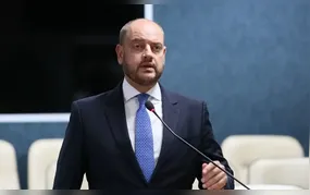 Rio exonera 6,1 mil comissionados e prevê economia de R$ 221 milhões