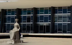 Segunda Turma do STF forma maioria para afastar diretor-geral da PF