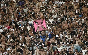 Vasco recebe aval do TJRJ e jogo contra Boca Juniors será no Maracanã
