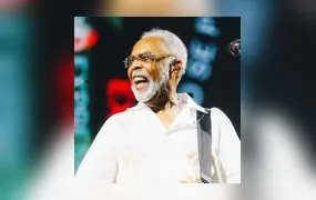 Gilberto Gil se apresenta em Niterói na comemoração dos 453 anos da cidade