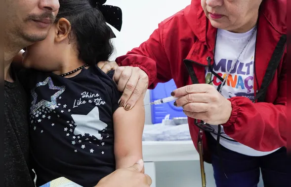 Dia D de Multivacinação mobiliza população em São Gonçalo, Niterói e Maricá