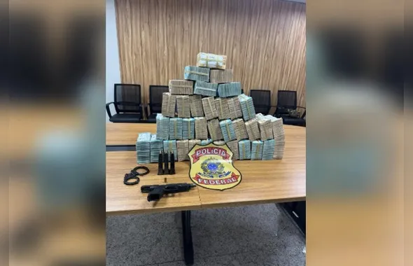 Dinheiro empilhado!: Polícia Federal prende duas pessoas e apreende R$ 2,5 milhões em Belém