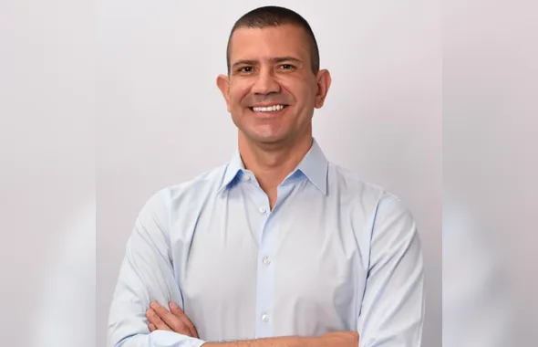 Douglas Ruas é promovido na Polícia Civil após eleição para o governo do Rio