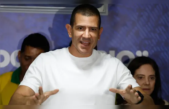 Governador eleito, Douglas Ruas oficializa equipe de transição para o novo governo