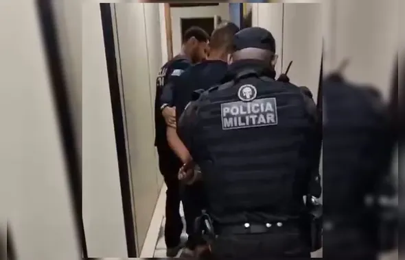 Homem é preso em flagrante após tentar matar a companheira a mordidas