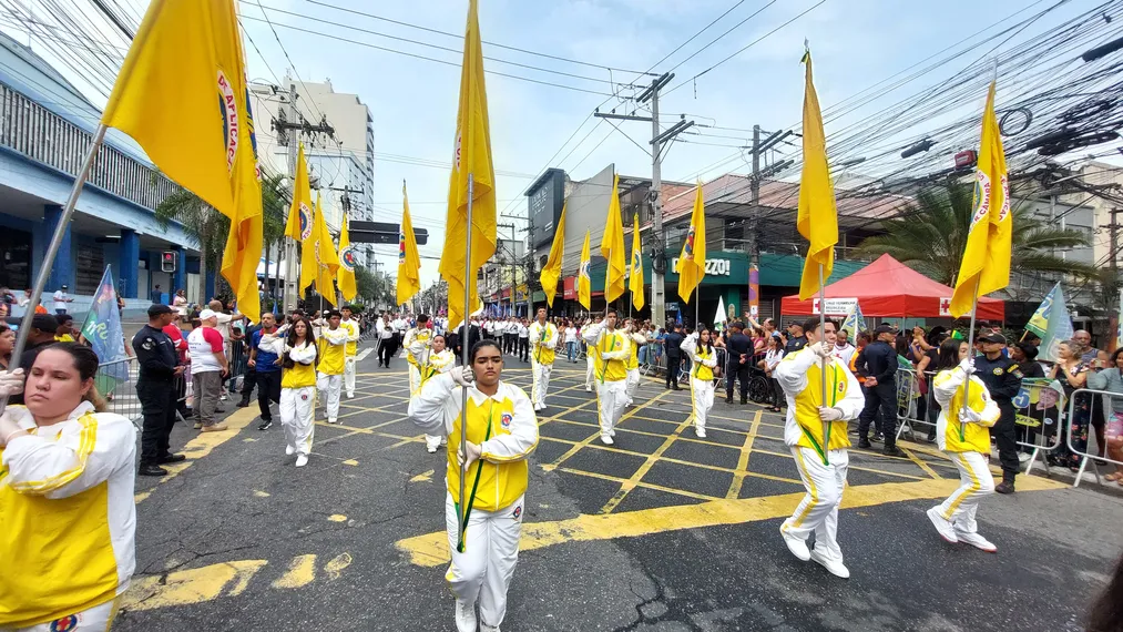 Cidade de São Gonçalo comemora aniversário de 134 anos com desfile grandioso