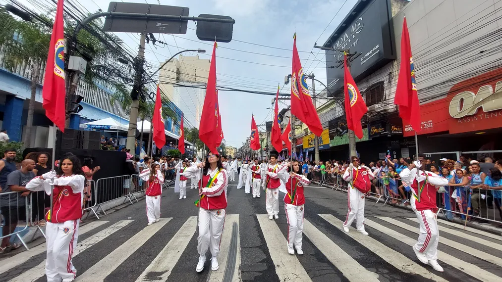 Cidade de São Gonçalo comemora aniversário de 134 anos com desfile grandioso