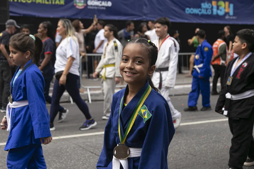 Cidade de São Gonçalo comemora aniversário de 134 anos com desfile grandioso