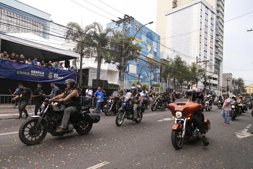 Cidade de São Gonçalo comemora aniversário de 134 anos com desfile grandioso