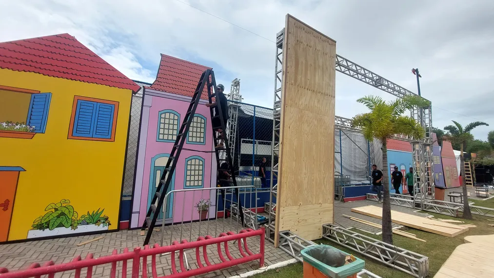 Faltam três dias! Preparativos para a Festa Internacional Literária de Maricá (FLIM) estão a todo vapor