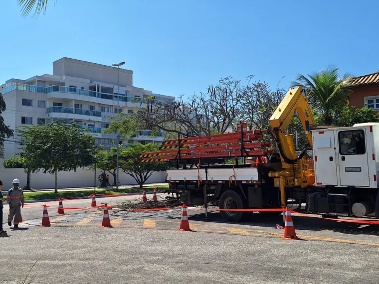 Tragédia em Niterói: Familiares testemunharam a morte de jovem em acidente com queda de poste