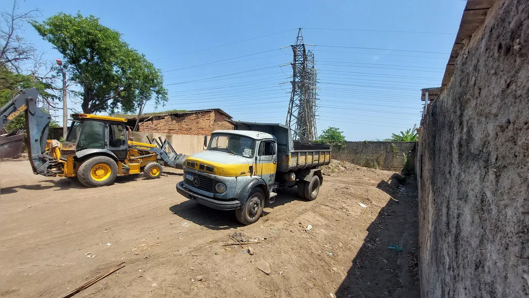 Casal de idosos denuncia consequências de obras na rodovia estadual em Santa Luzia, SG