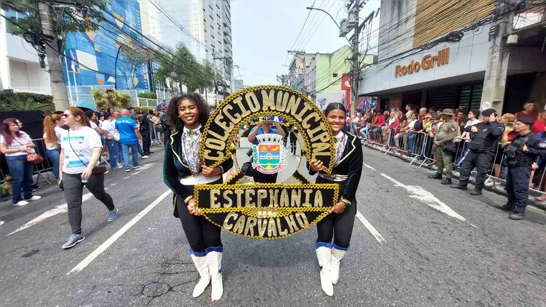 Cidade de São Gonçalo comemora aniversário de 134 anos com desfile grandioso