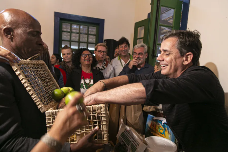 Ministro do Desenvolvimento Agrário vai à Maricá e assina acordo com Prefeitura