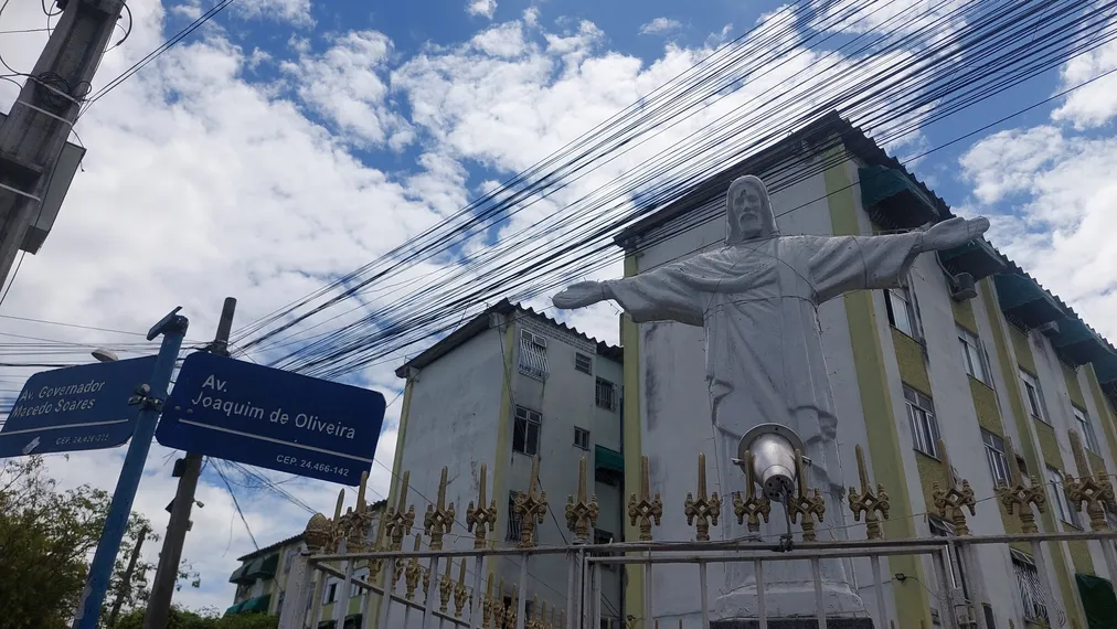 Curiosidades gonçalenses: Você sabia que São Gonçalo possui uma réplica da imagem do Cristo Redentor?