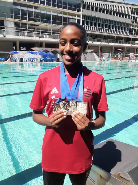 Atleta e modelo gonçalense é um dos principais nomes em desfile que homenageia o Dia da Consciência Negra