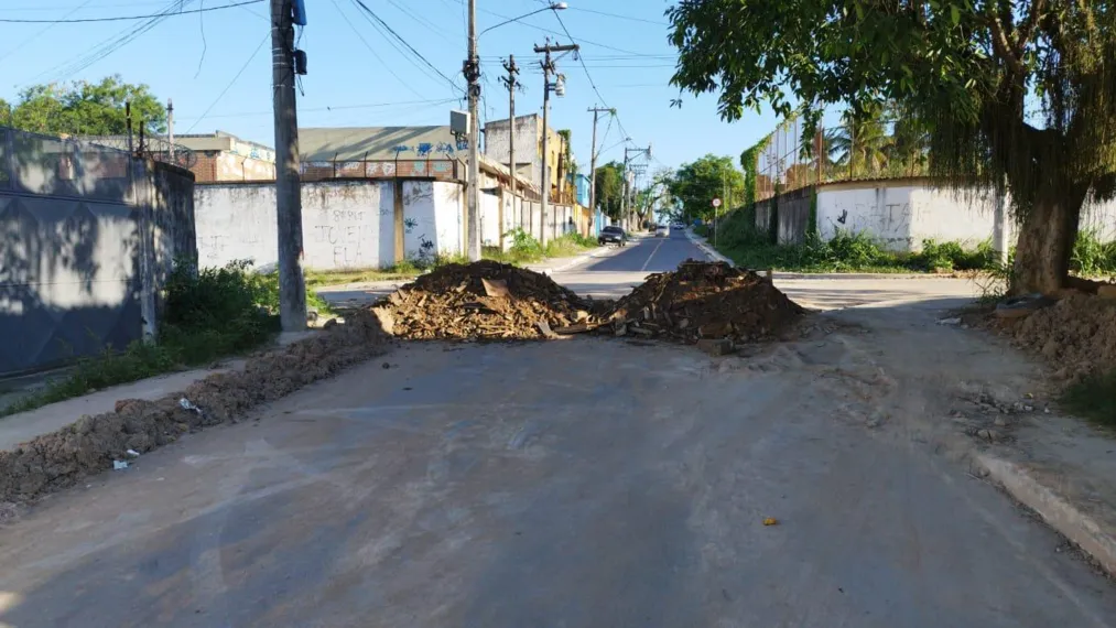 Polícia retira 20 toneladas de lixo de barricadas em Vista Alegre, SG