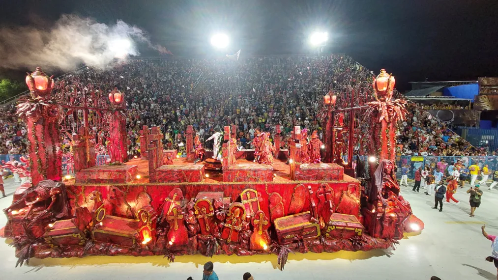 Salgueiro sonha com Paraíso, mas dificuldades no desfile infernizam escola