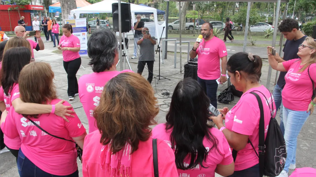 Universidade realiza ação social para mulheres em Niterói