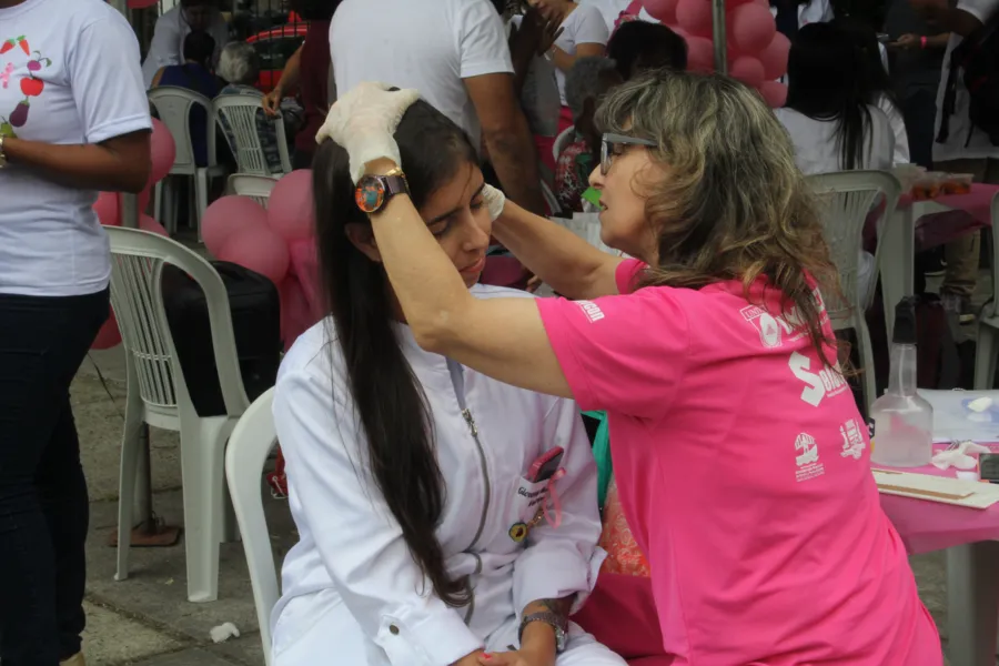 Universidade realiza ação social para mulheres em Niterói