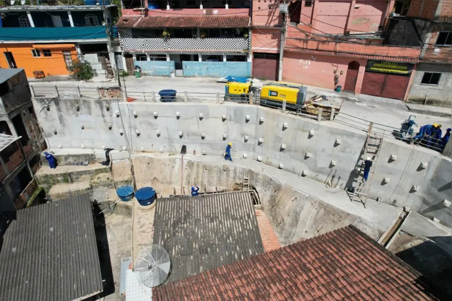 Prefeitura de Niterói realiza obras estruturantes em toda a cidade
