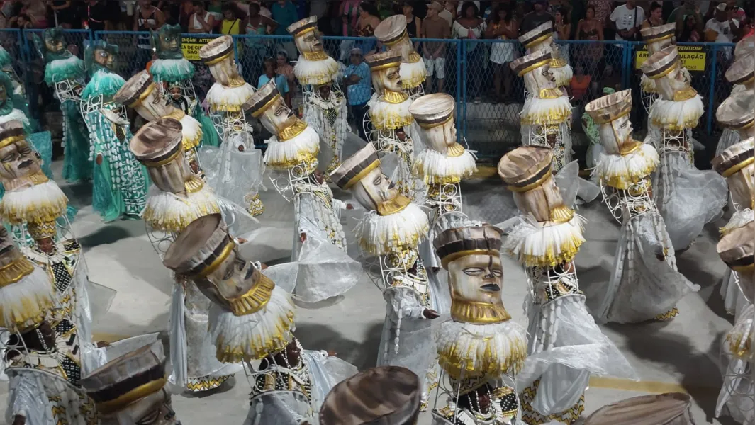 Mangueira faz de seu Carnaval um festejo da ancestralidade africana