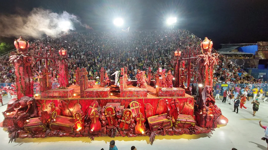 Salgueiro sonha com Paraíso, mas dificuldades no desfile infernizam escola