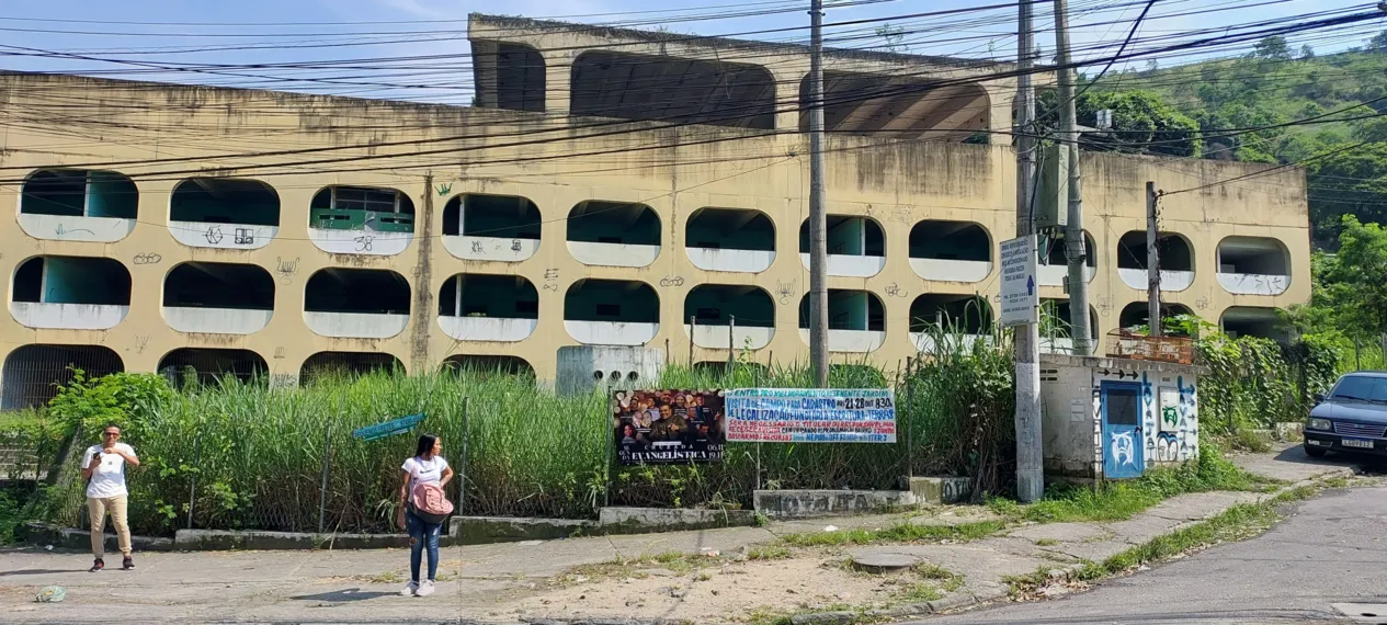 Escolas estaduais desativadas preocupam gonçalenses