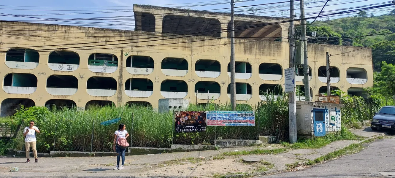 Escolas estaduais desativadas preocupam gonçalenses